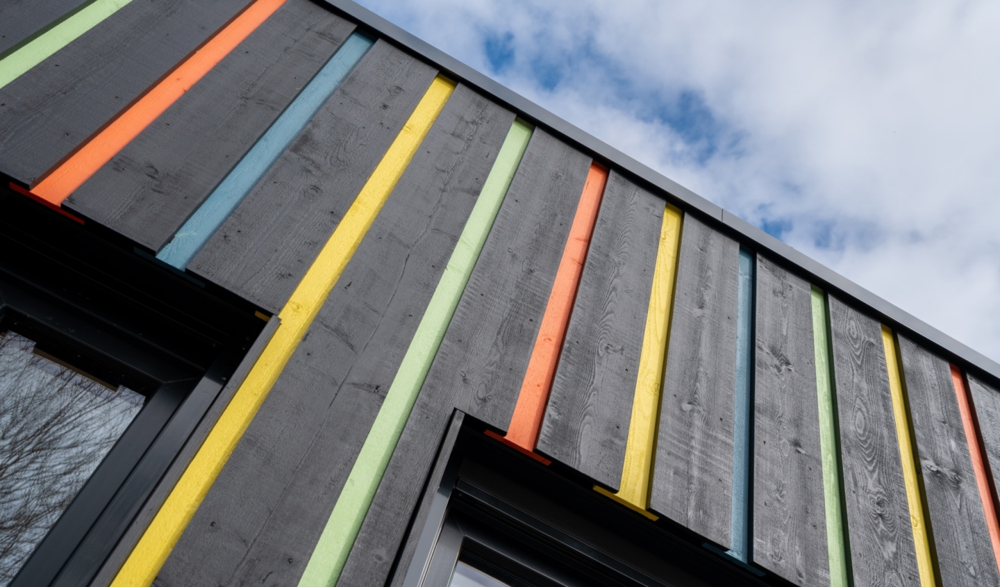 open houten gevelbekleding